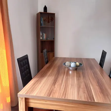 Apartanita Lägenhet Ponta Delgada